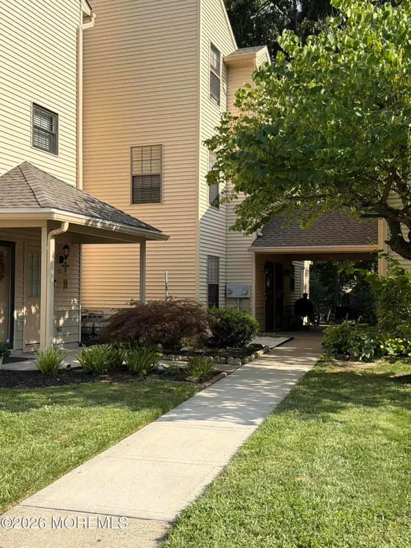 204 Daffodil Drive, Jackson, NJ 08527