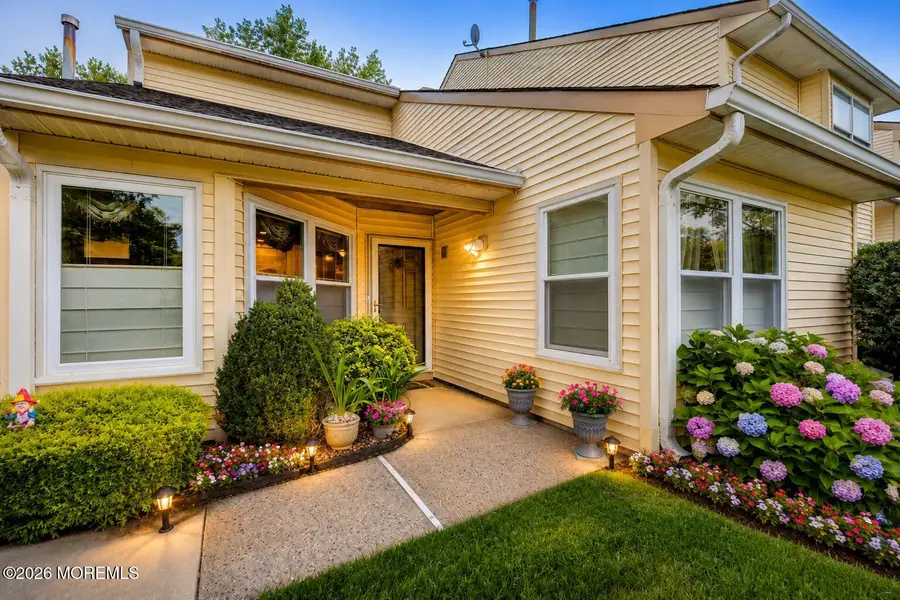 22 Aspen Avenue, Englishtown, NJ 07726 - #2
