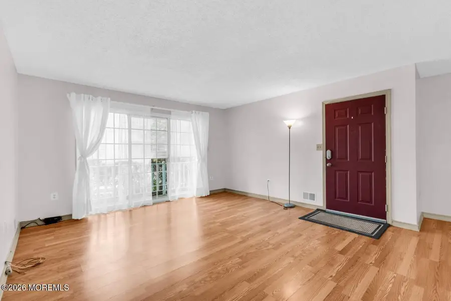 143 Sapphire Lane #5015, Franklin Park, NJ 08823 - #3