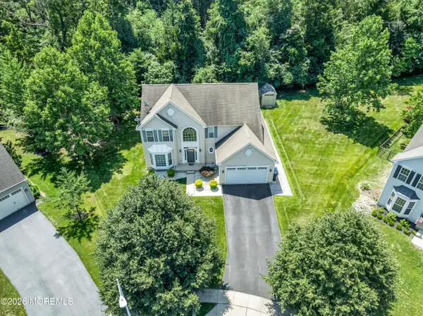 702 Cedar Point Court, Toms River, NJ 08753