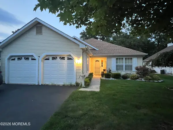 102 Clear Lake Road, Whiting, NJ 08759