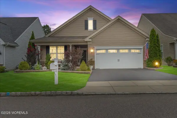 9 Mason Drive, Jackson, NJ 08527