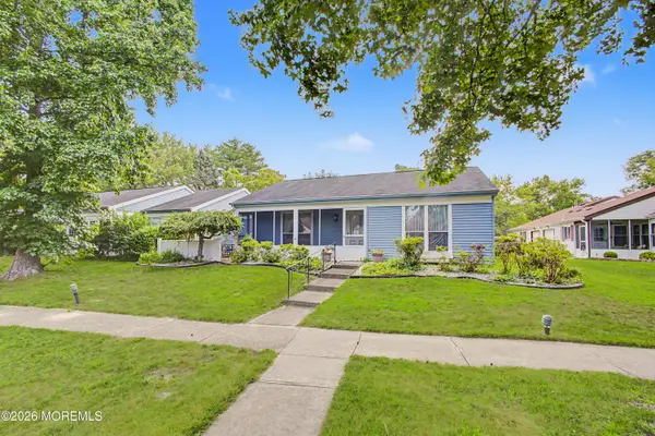 871 Liverpool Circle #B, Manchester, NJ 08759