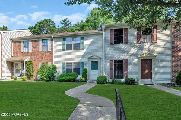 54 Greenwich Drive #1704, Galloway, NJ 08205