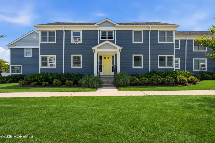 304 Deal Lake Drive #32, Asbury Park, NJ 07712 - #2