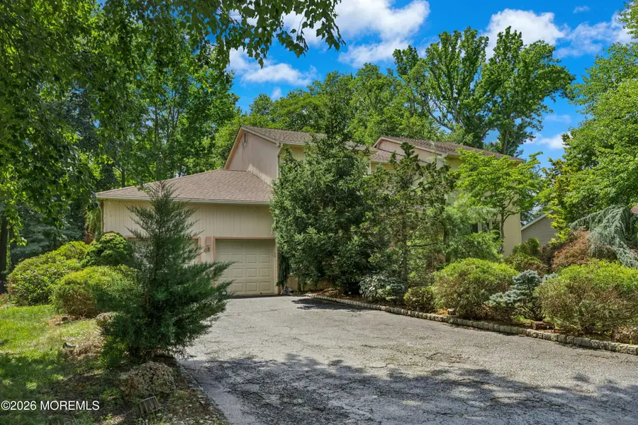 40 Vista Drive, Morganville, NJ 07751 - #3