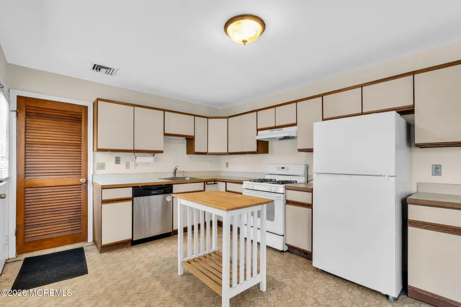 35 Spruce Street, Beachwood, NJ 08722 - #2