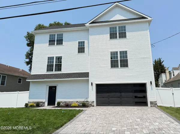 57 Oak Street, Keansburg, NJ 07734