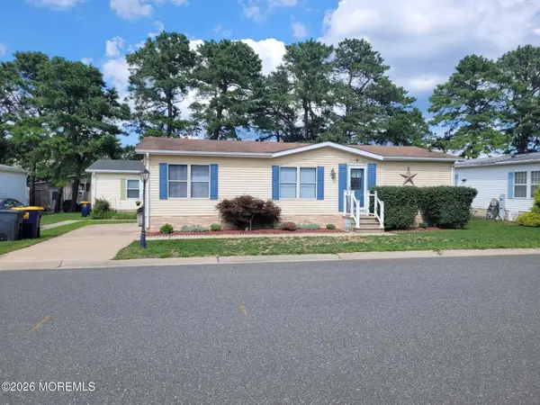 123 Briarwood Court, Whiting, NJ 08759