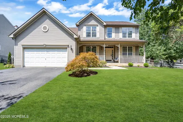 2 Stonehedge Drive, East Windsor, NJ 08520