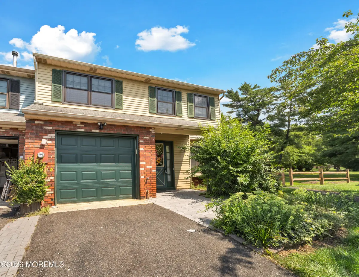 17 Walton Court, East Brunswick, NJ 08816 - #1