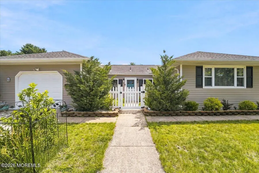 20 Le Lamentin Drive, Toms River, NJ 08757 - #2