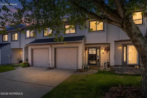 76 Lexington Circle, Matawan, NJ 07747
