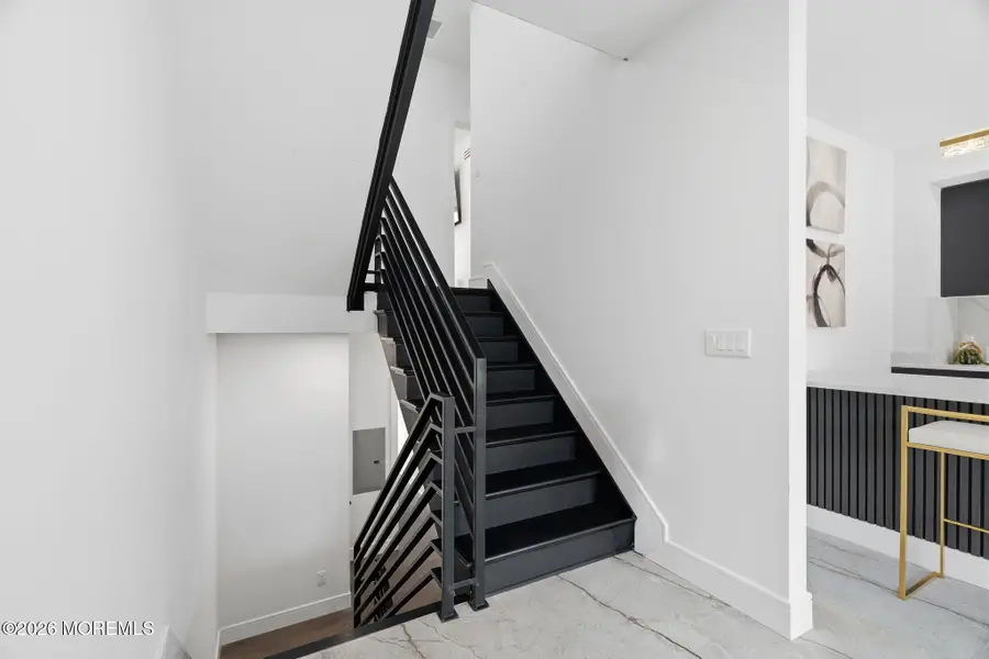 9 Minerva Street #2, Jersey City, NJ 07304 - #3