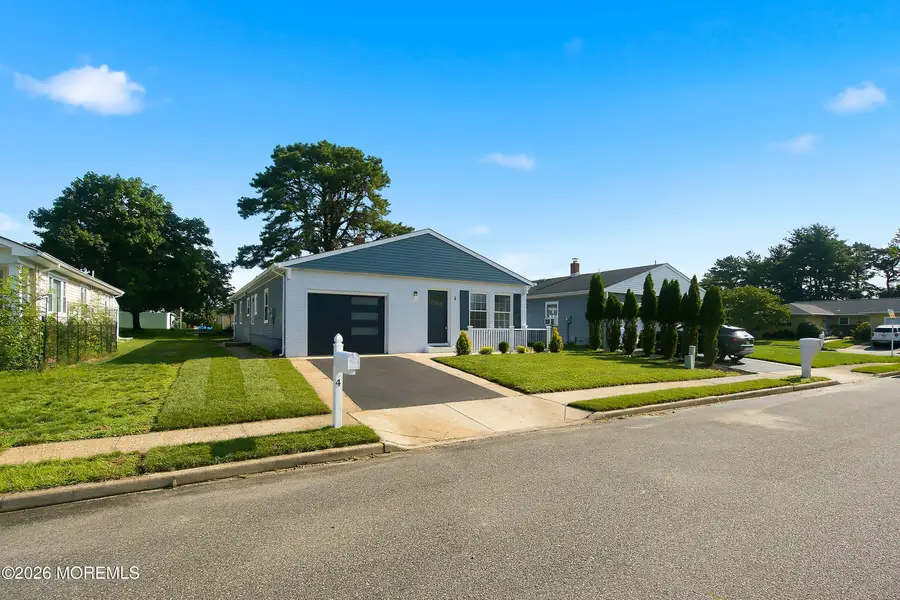 4 Pebble Beach Court, Toms River, NJ 08757 - #2