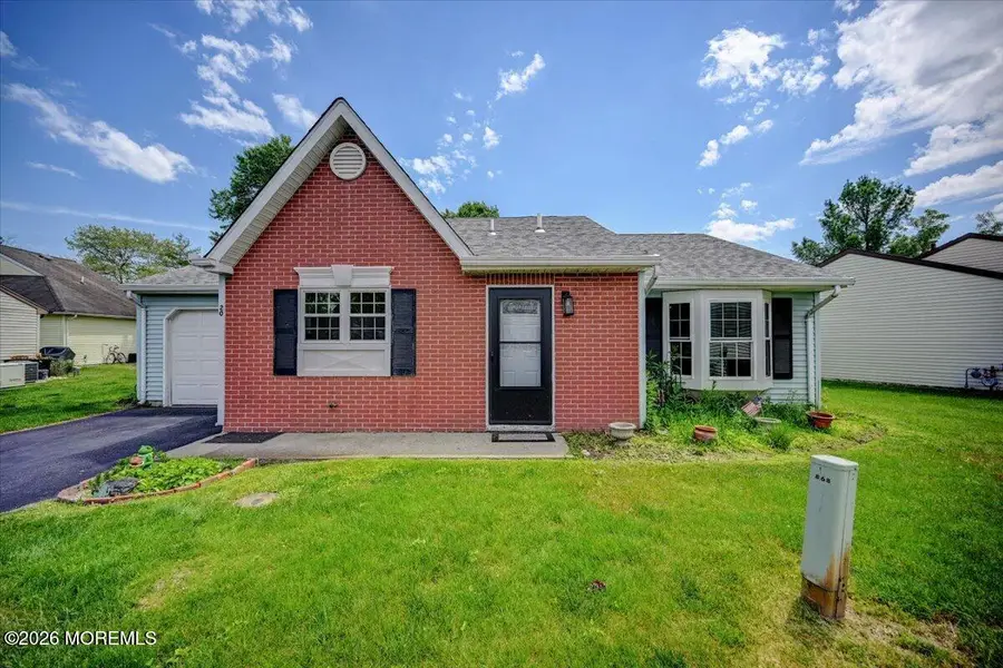 20 Jaffreyton Close #1000, Freehold, NJ 07728 - #2