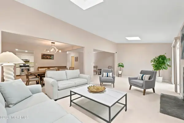 137 Redpine Loop, Old Bridge, NJ 08857