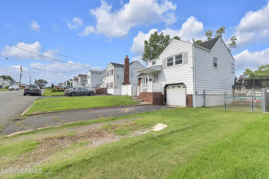 4 Carter Place, Sayreville, NJ 08859 - #3