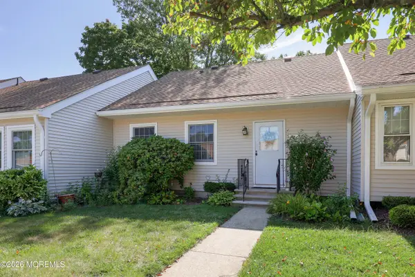136 Rigi Strasse #C, Freehold, NJ 07728