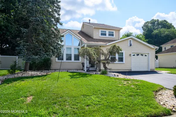 25 Metedeconk Road, Howell, NJ 07731