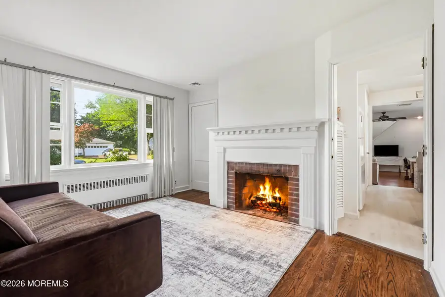 8 Woolley Place, West Long Branch, NJ 07764 - #3