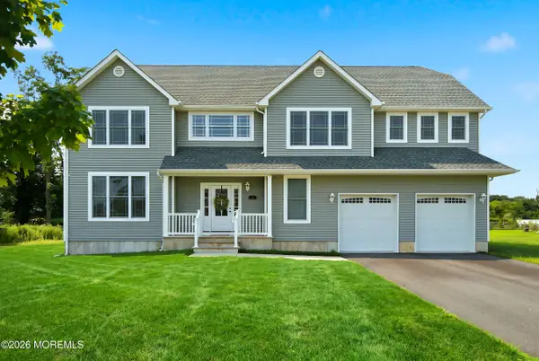1 Sander Way, Bayville, NJ 08721