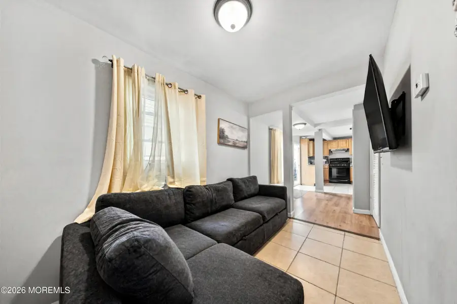 212 Port Avenue, Elizabeth, NJ 07206 - #2