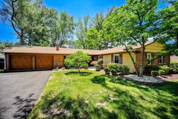 28 Morningside Drive, Old Bridge, NJ 08857