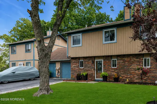 6 Swallow Lane #1000, Howell, NJ 07731