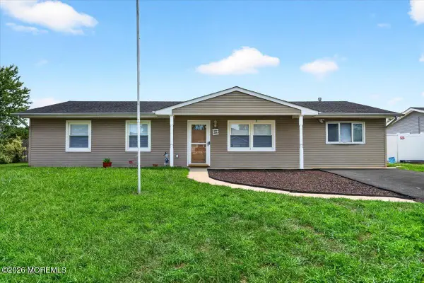 404 5th Street, Waretown, NJ 08758
