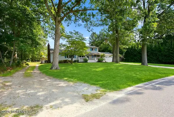 49 Maxim Road, Howell, NJ 07731