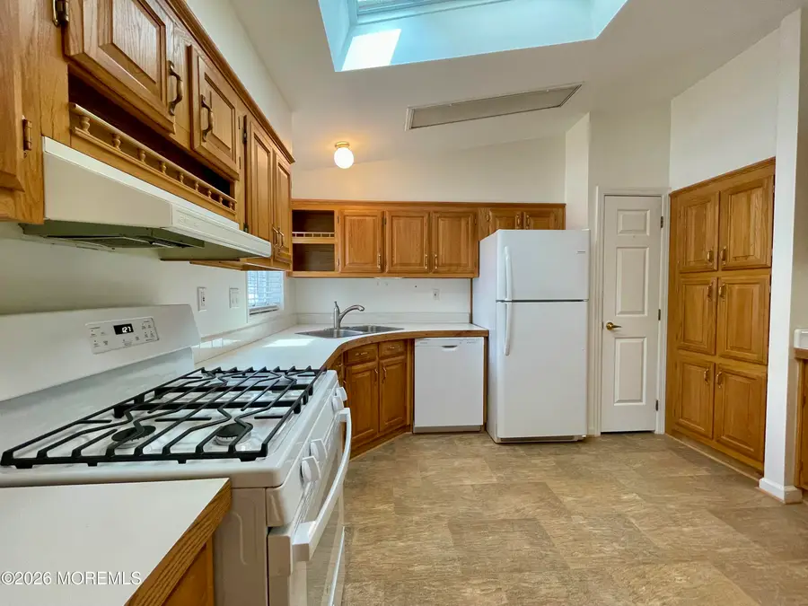 23 Brookside Way, Freehold, NJ 07728 - #3