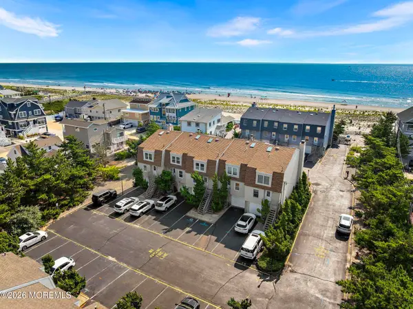 206 Easy Street #206, Mantoloking, NJ 08738