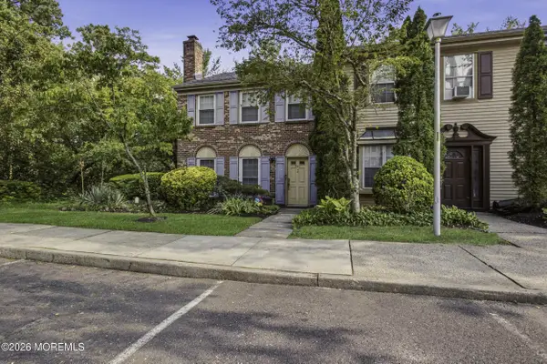 291 Zachary Court, Lakewood, NJ 08701