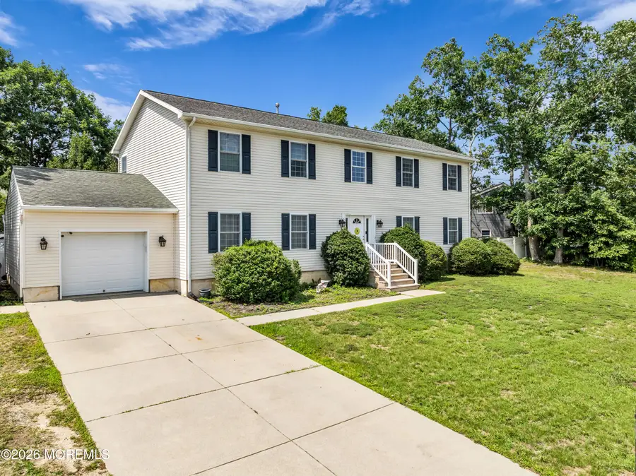 916 Buccaneer Lane, Manahawkin, NJ 08050 - #2