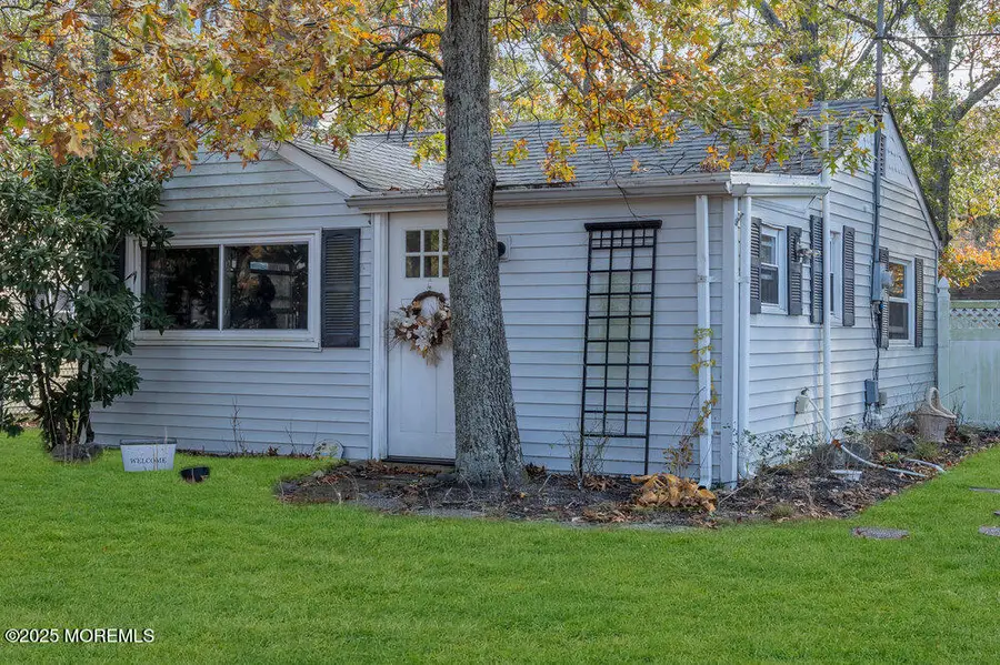 2 Central Avenue, Waretown, NJ 08758 - #2