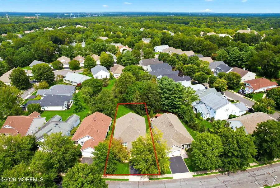 18 Bellflower Drive, Lakewood, NJ 08701 - #3