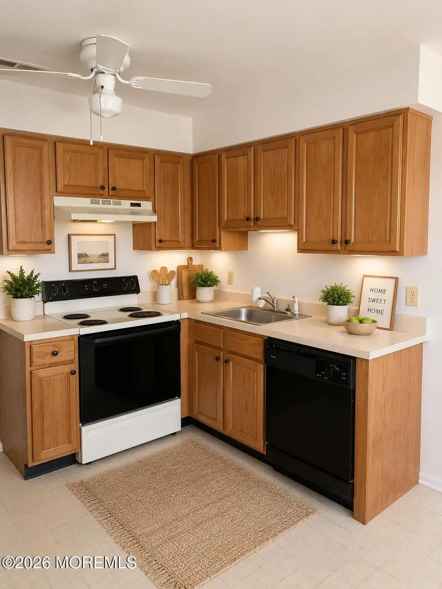 424 Beachway Avenue #5A, Keansburg, NJ 07734 - #3