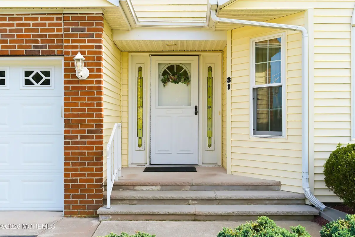 31 Portsmouth Drive, Toms River, NJ 08757 - #1