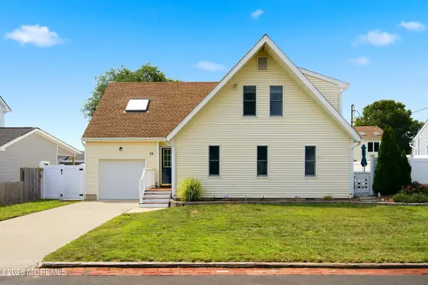 28 Harbor View Lane, Toms River, NJ 08753