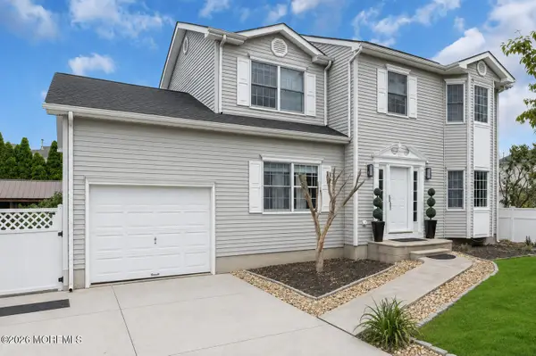 1233 Lawrence Avenue, Toms River, NJ 08757