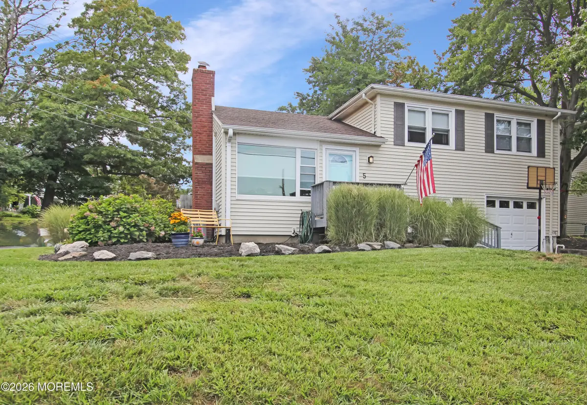 5 Park Place, Shark River Hills, NJ 07753 - #1