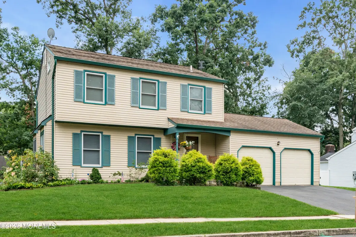 11 Concord Circle, Howell, NJ 07731 - #1