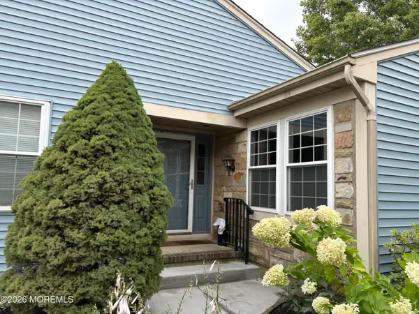 11 John Paul Jones Drive, Monroe, NJ 08831
