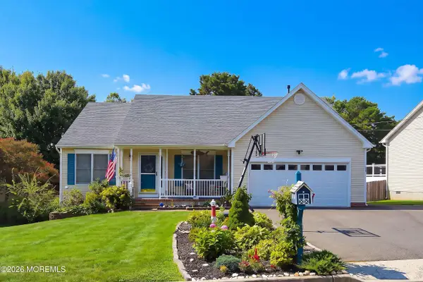 133 Mooring Road, Manahawkin, NJ 08050