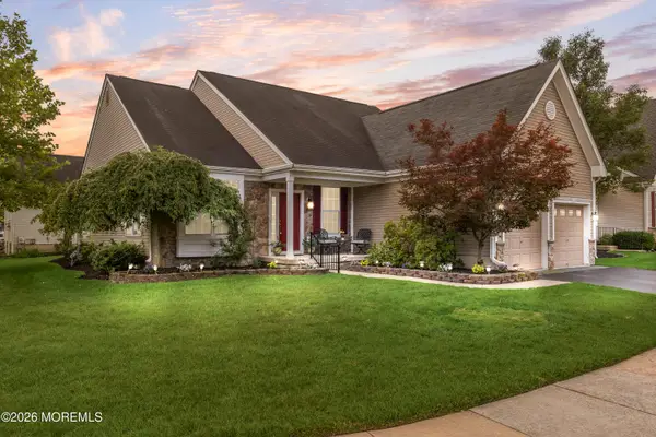 33 Hibiscus Drive, Marlton, NJ 08053