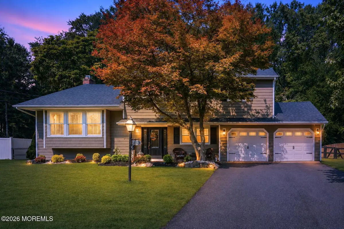 18 Wylie Terrace, Morganville, NJ 07751 - #1