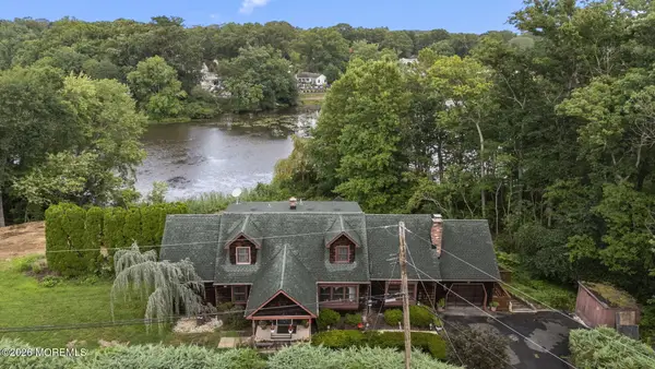 30 Lakeview Drive, Jackson, NJ 08527