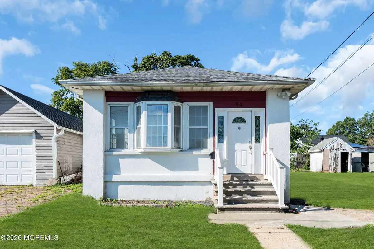 94 Neptune Place, Laurence Harbor, NJ 08879 - #1