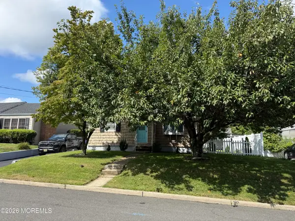 122 9th Street, Belford, NJ 07718